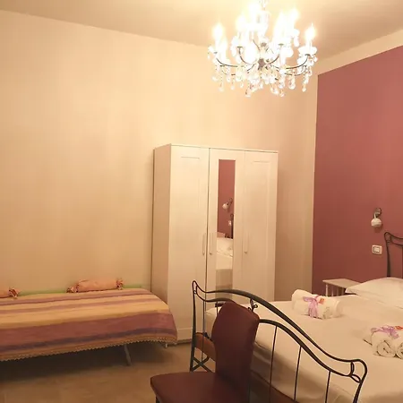 Bed & Breakfast Residenza La Gallinella 3*