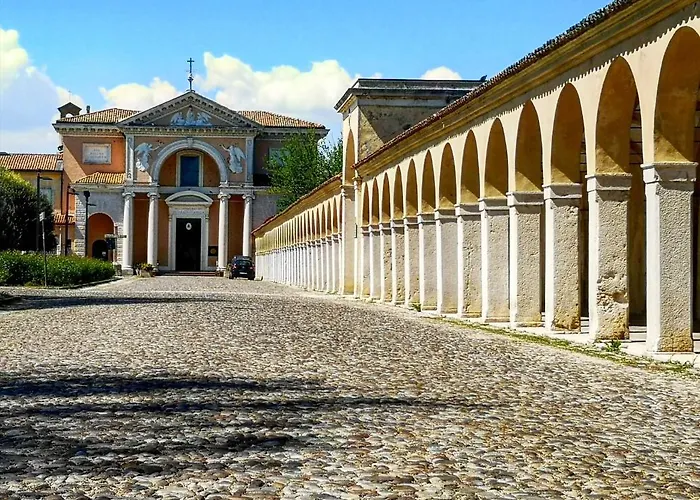 Bed & Breakfast Residenza La Gallinella 3*